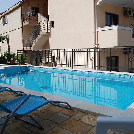 Apartments Srzentic Petrovac Eksteriør bilde