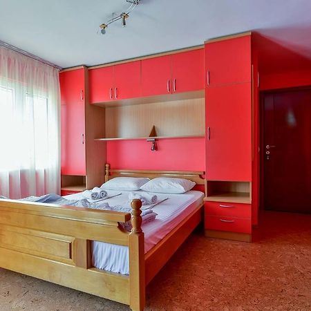 Apartments Srzentic Petrovac Eksteriør bilde