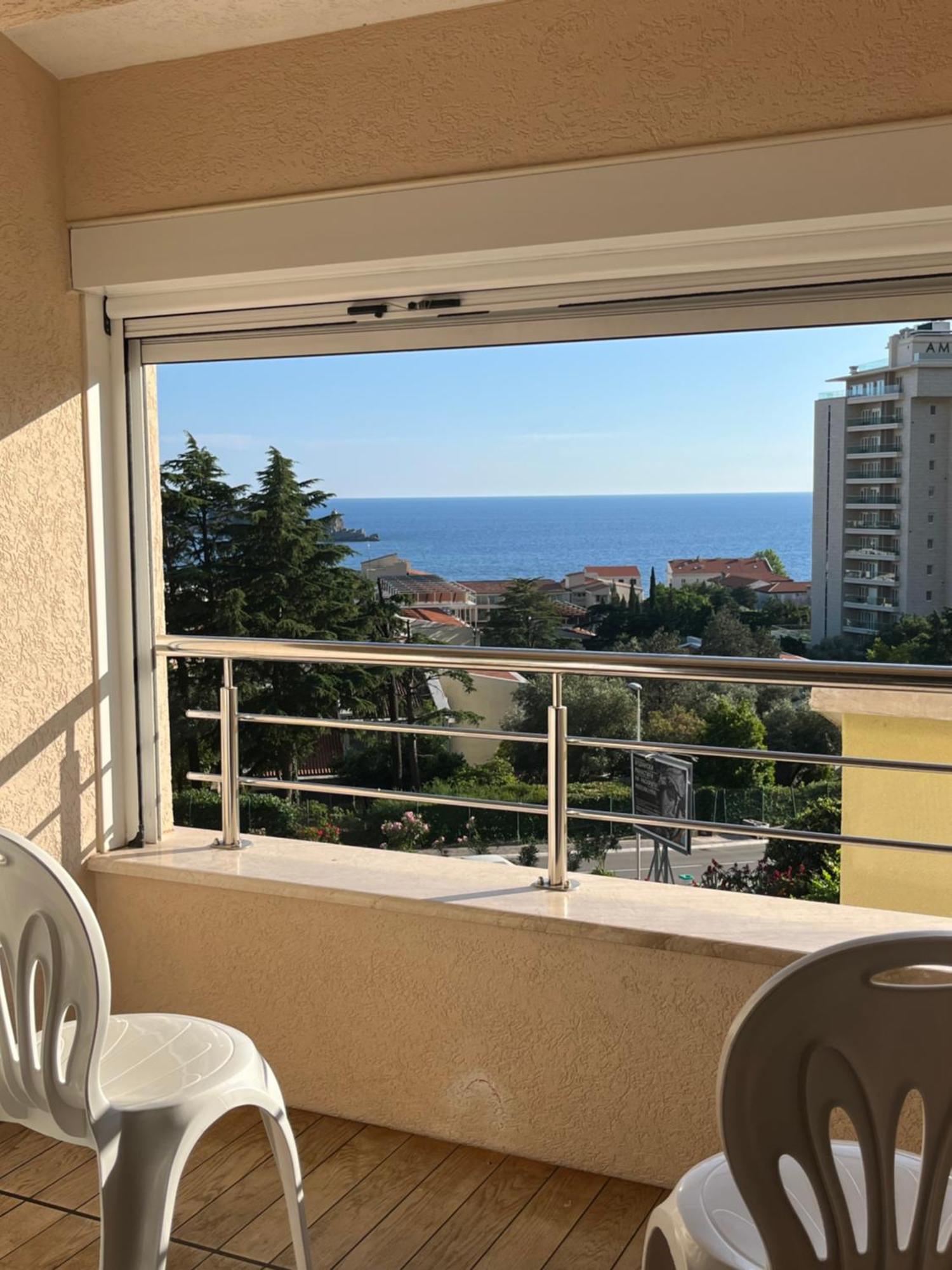 Apartments Srzentic Petrovac Rom bilde