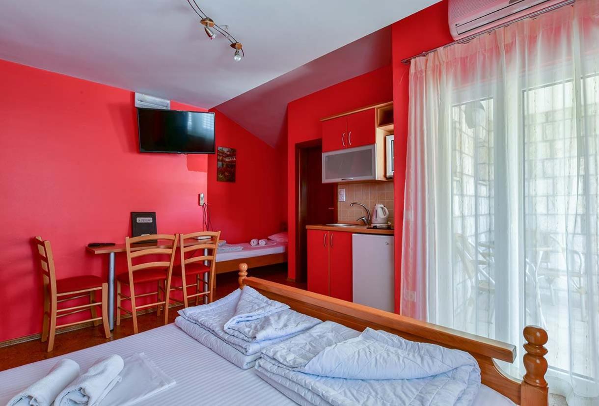 Apartments Srzentic Petrovac Eksteriør bilde