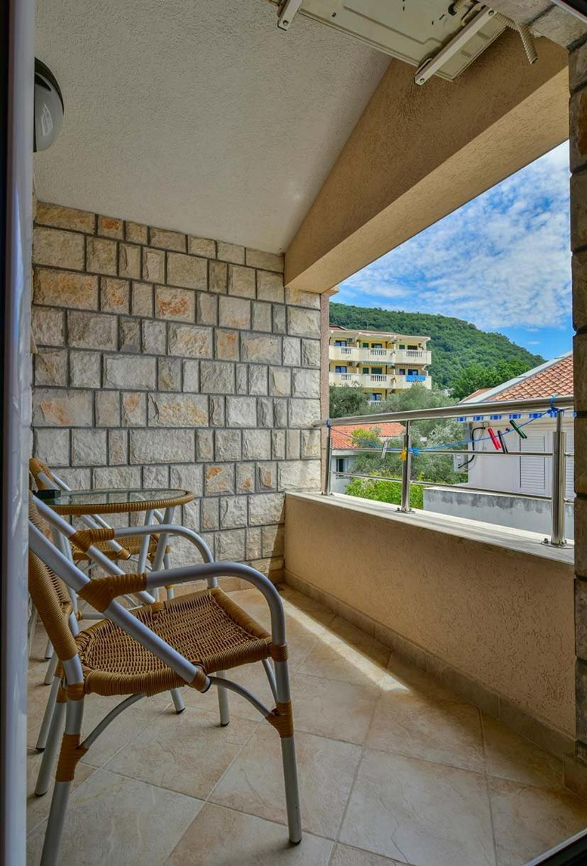 Apartments Srzentic Petrovac Eksteriør bilde
