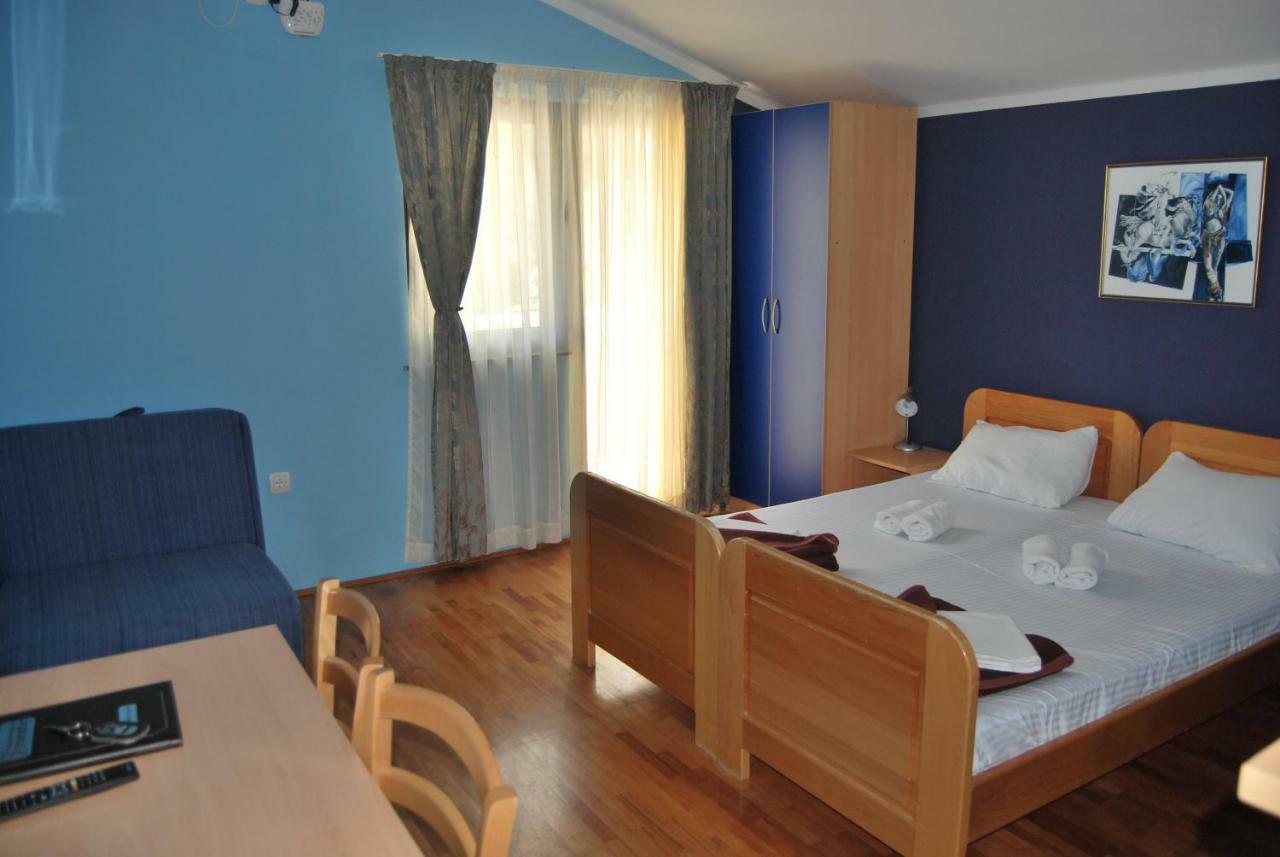 Apartments Srzentic Petrovac Eksteriør bilde