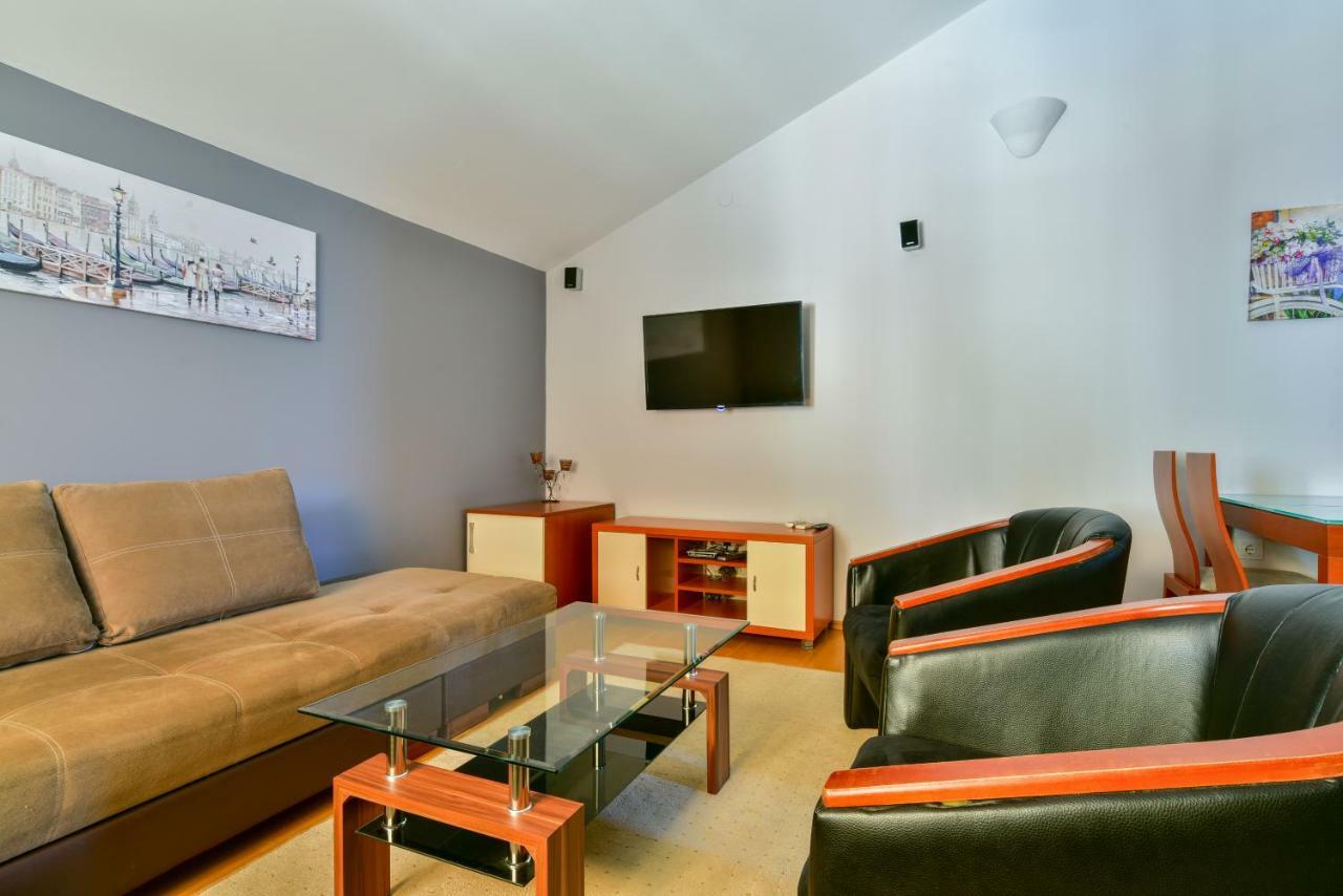 Apartments Srzentic Petrovac Eksteriør bilde