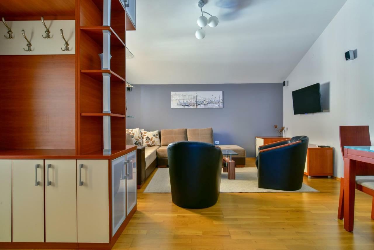 Apartments Srzentic Petrovac Eksteriør bilde