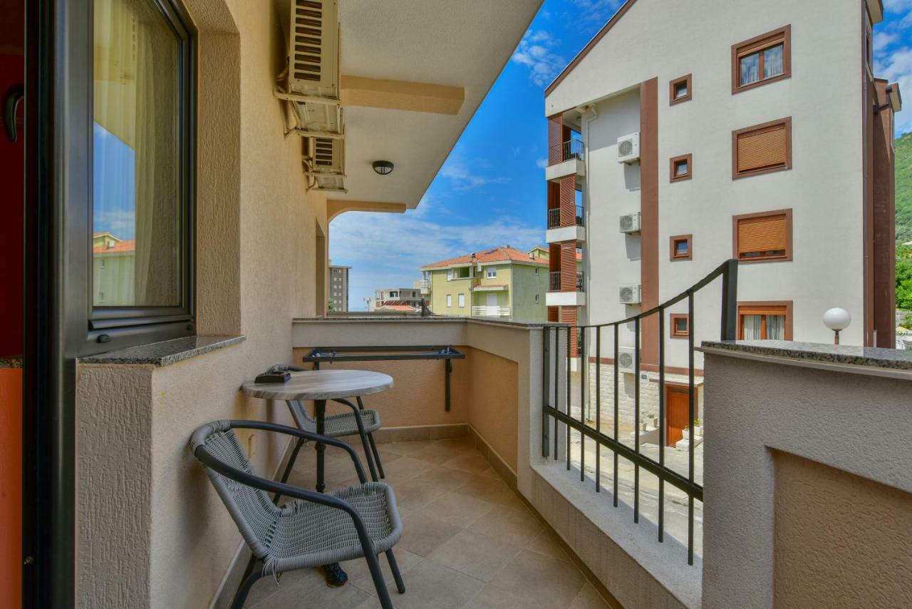 Apartments Srzentic Petrovac Eksteriør bilde