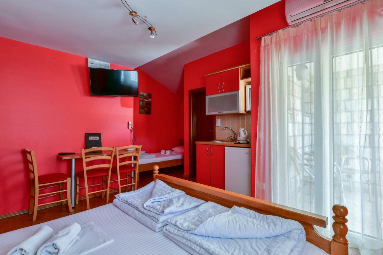 Apartments Srzentic Petrovac Eksteriør bilde