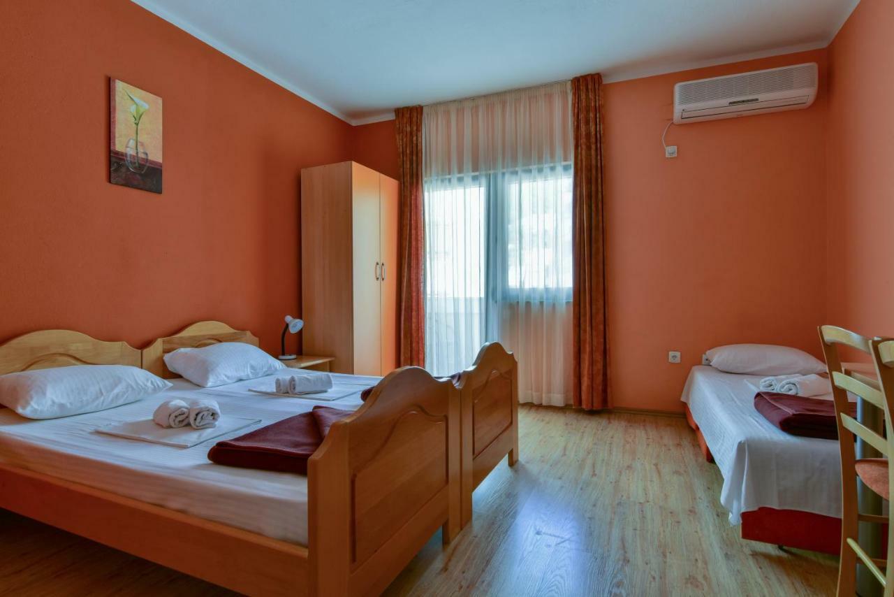 Apartments Srzentic Petrovac Eksteriør bilde