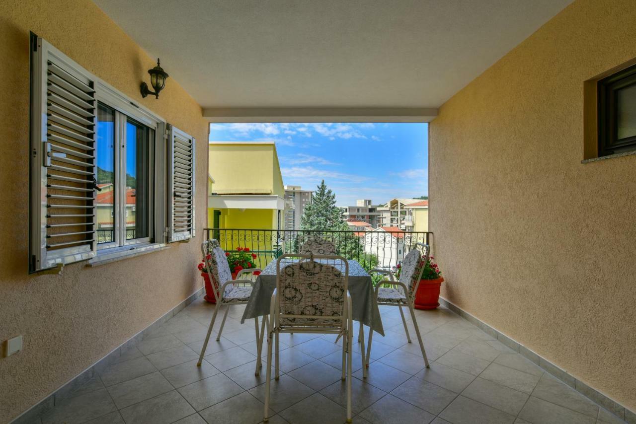 Apartments Srzentic Petrovac Eksteriør bilde